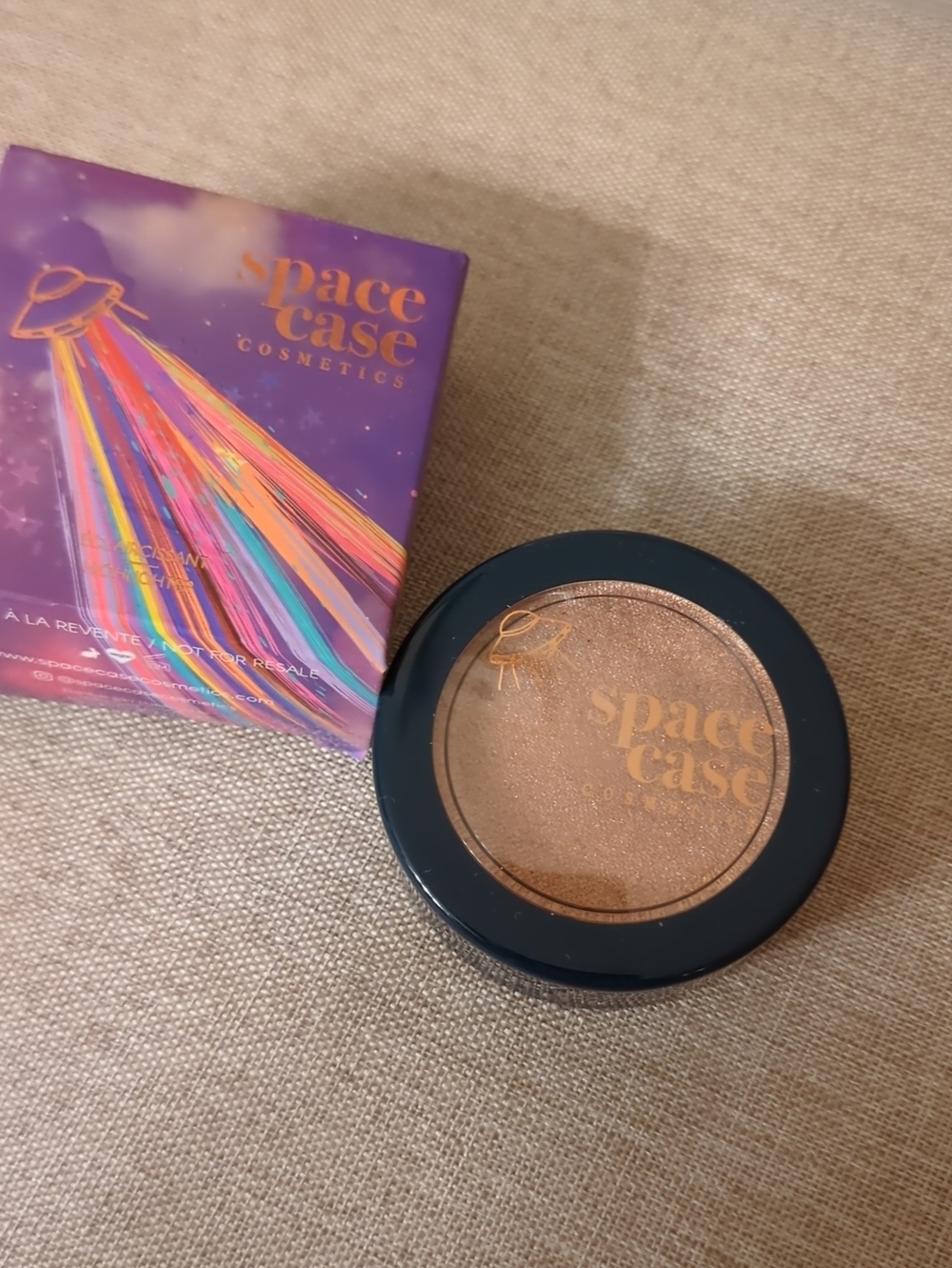 Space Case Cosmetics Higlighter